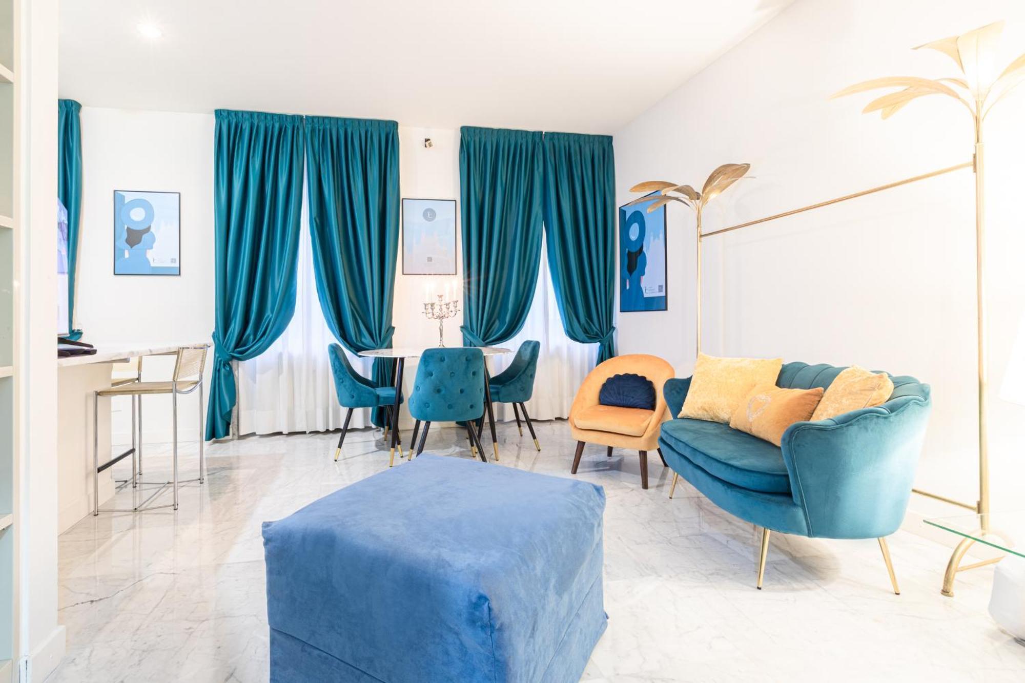 Monte Napoleone Split-level Terrace - Collection Milaan